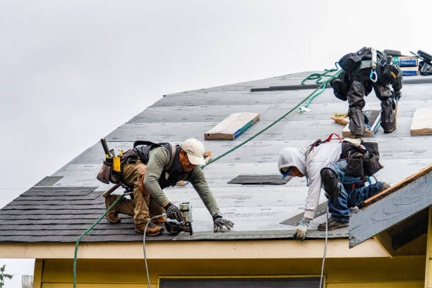 Professional Roof Installation technician working in Santa Fe, TX